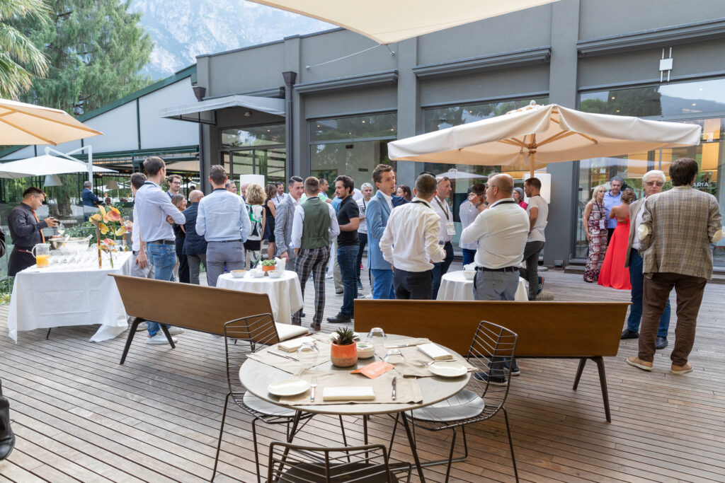 Evento Aziendale Corporate Abito Holz