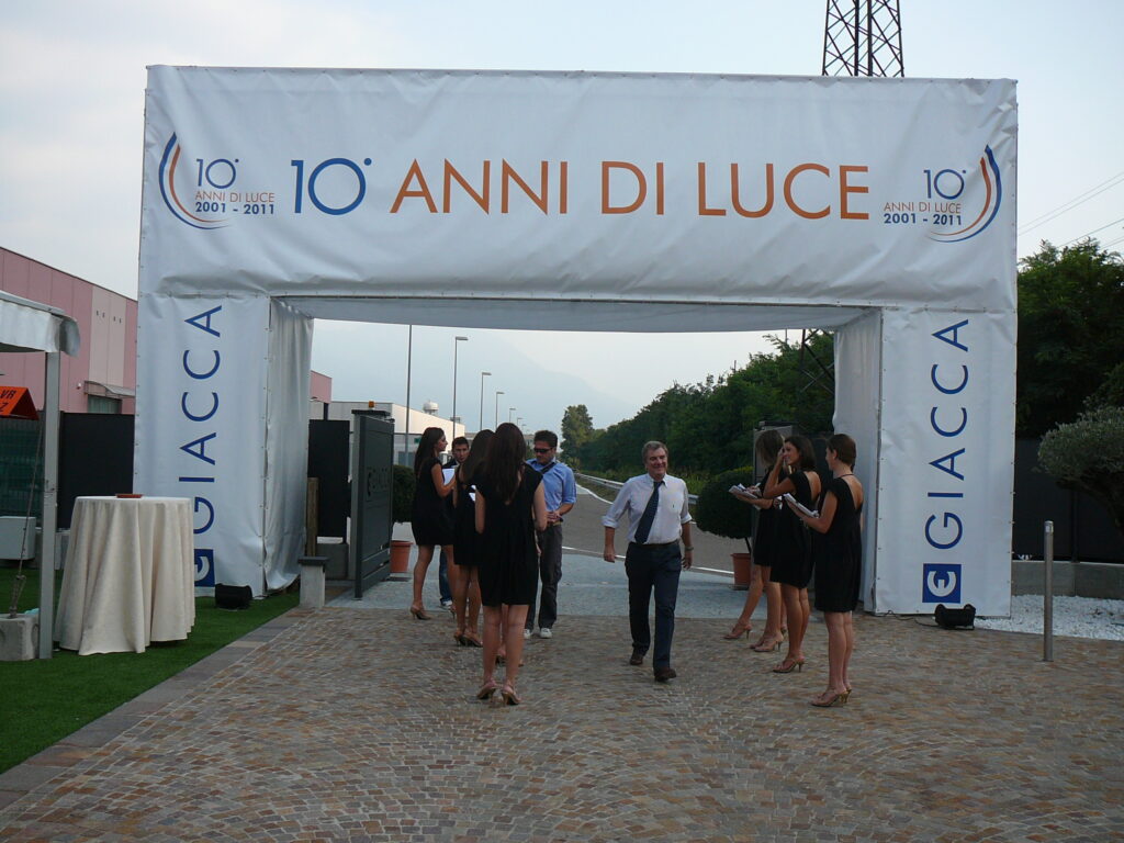 GIACCA | 10 Anni di Luce